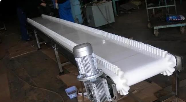 安庆Z型裙边皮带上料机